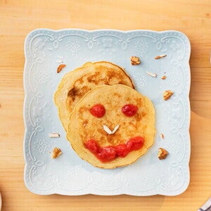 banana_nuts_pancakes banana_nuts_pancakes